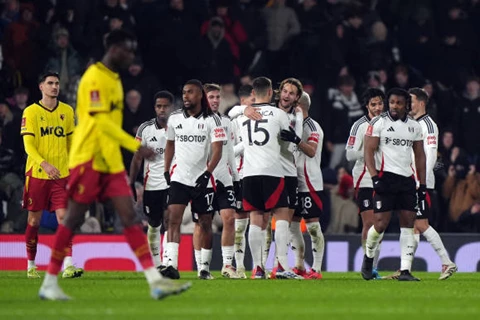 واتفورد يرفض التعاقد مع إيمانويل دينيس في الوقت الحالي